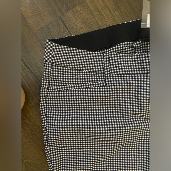 The 4 Season, Slim Capri, 20 Mid rise - Picture 3 of 8